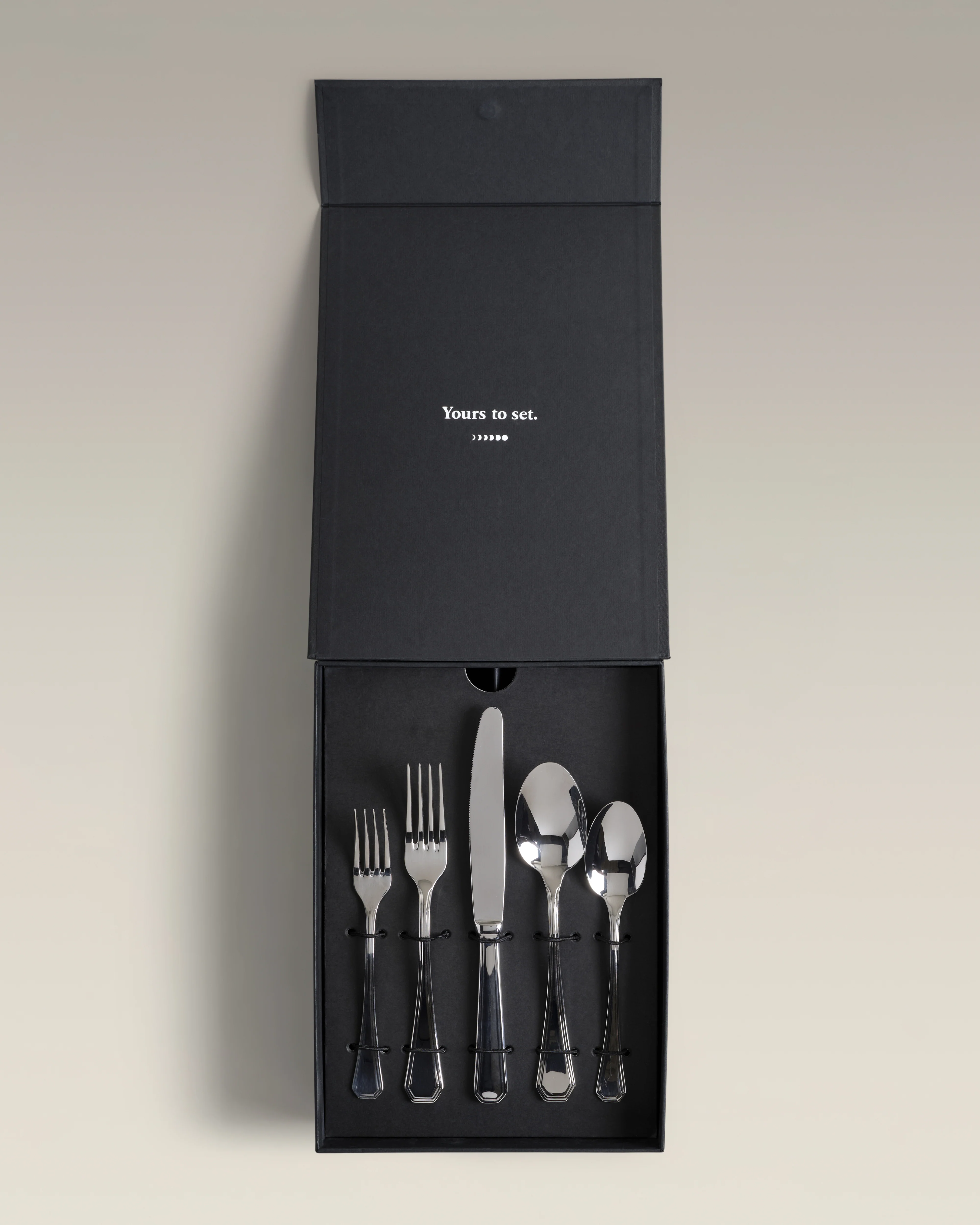 Palisades Four-Person Flatware Settings