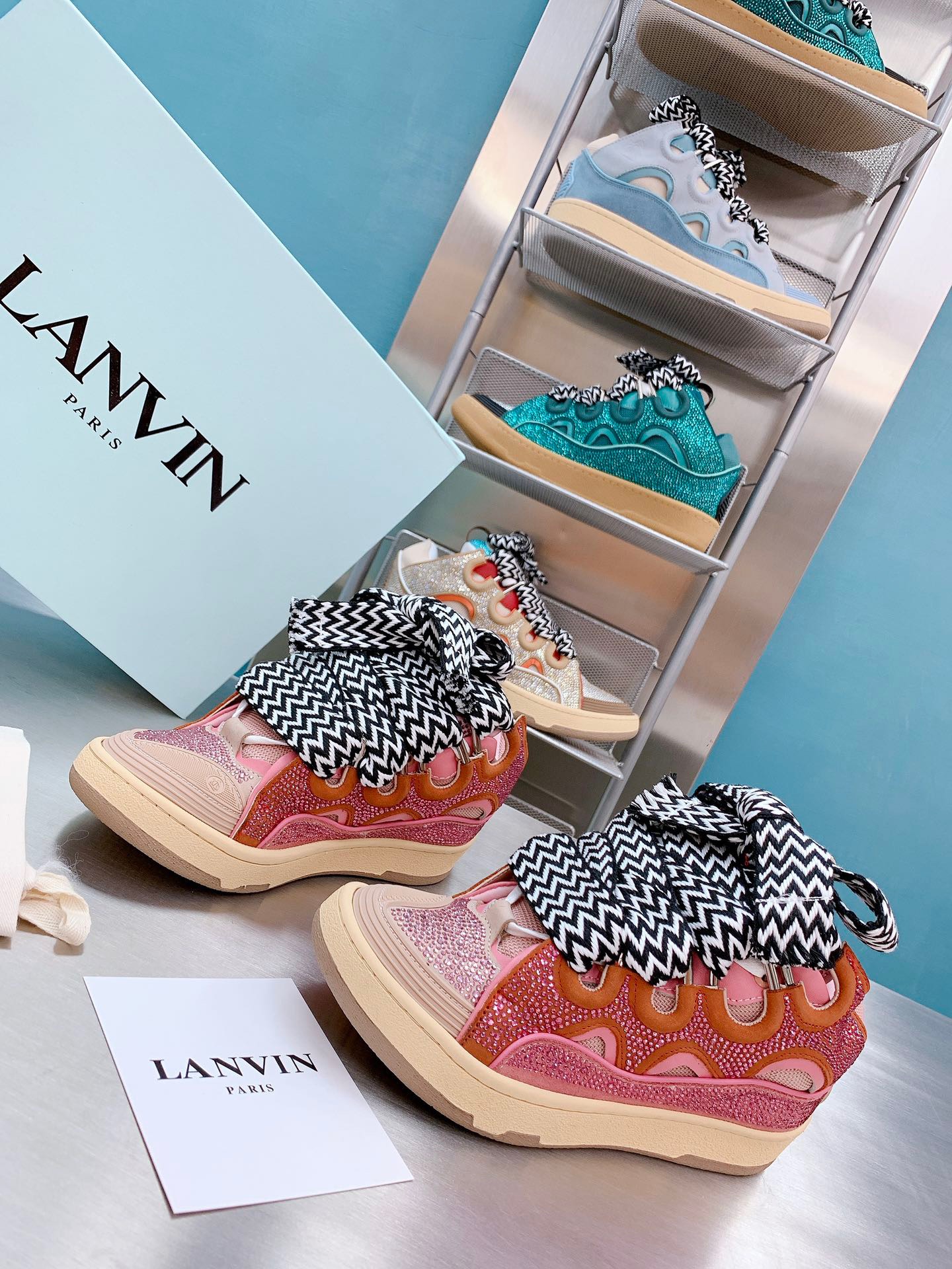 LAN Curb Sneaker 24