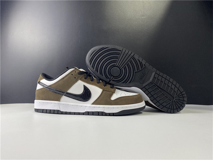 NK SB Dunk Low White Black Trail End Brown 304292-102