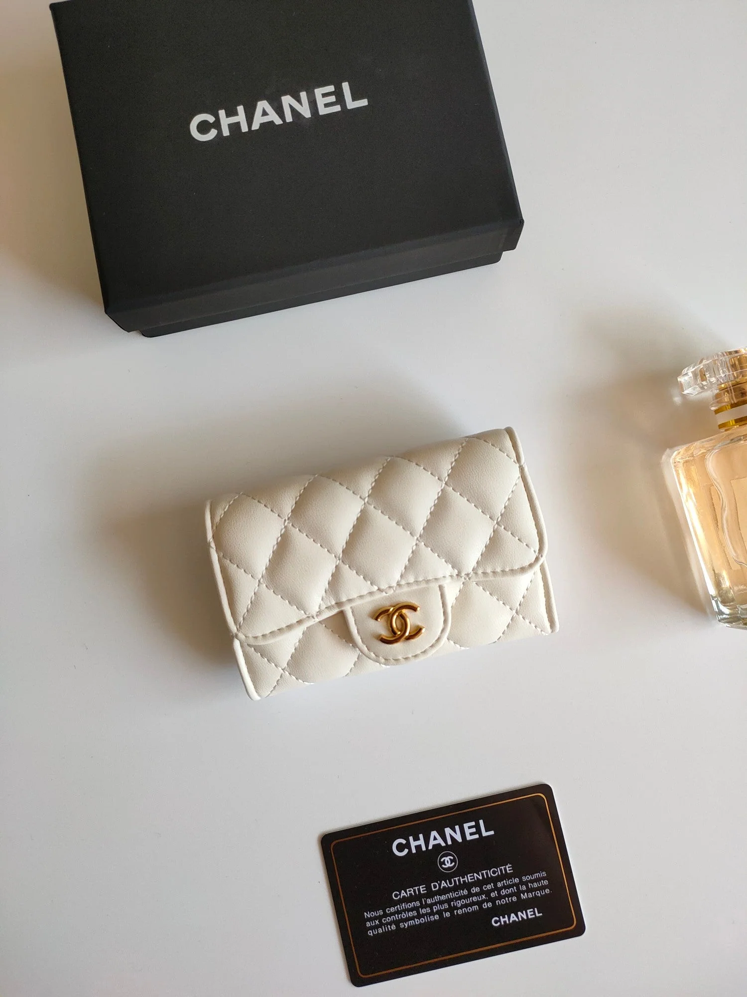 【Chanel】Popular AP214 Classic Flap Wallet - Made with premium lambskin ☆ Available in 7 colors ☆