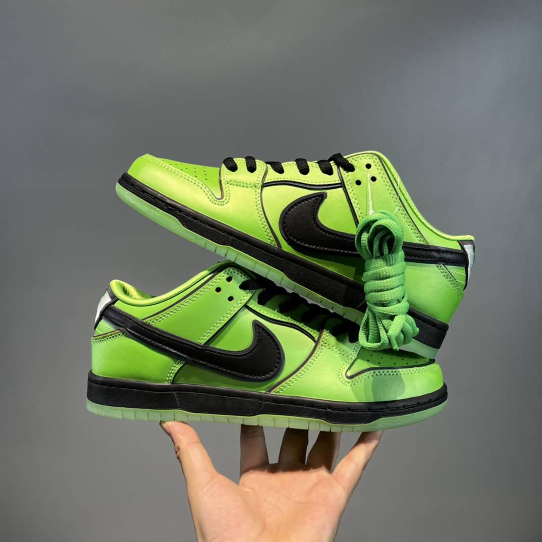 NK SB Dunk Low The Powerpuff Girls Buttercup