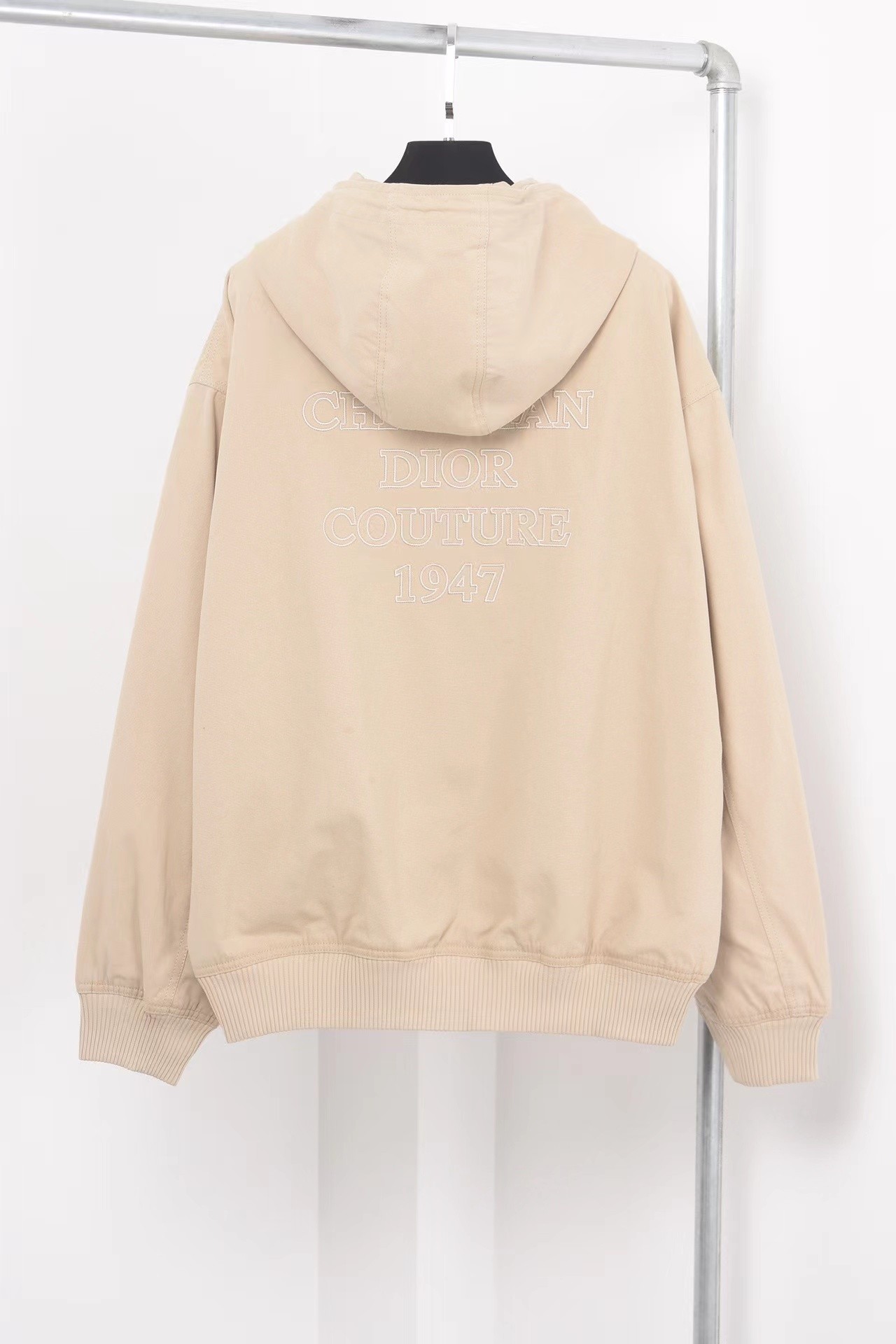 DR monogram embroidered zip-up hooded jacket