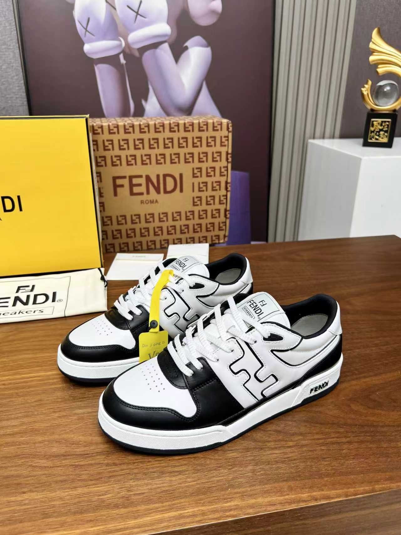 FEND Casual shoes