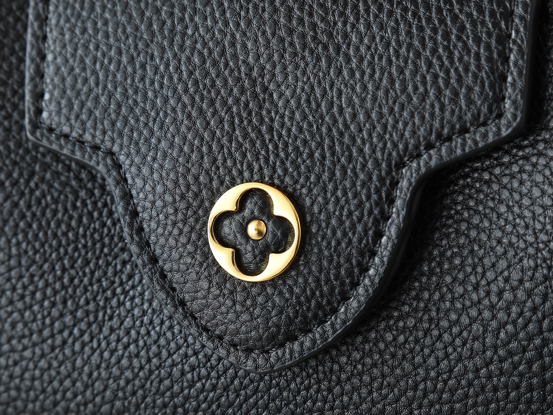 LV M12935 21*14*8cm