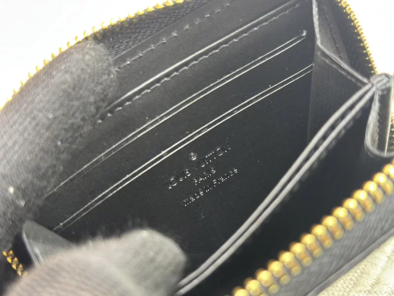 Fashion 4.3″x3.1″x0.8″ Zip Around Genuine Leather Wallet BB-9211044