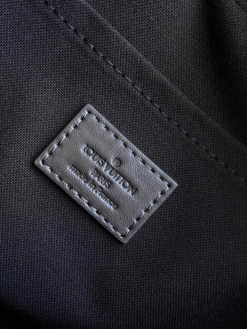 LOUIS VUITTON M26783 Nil