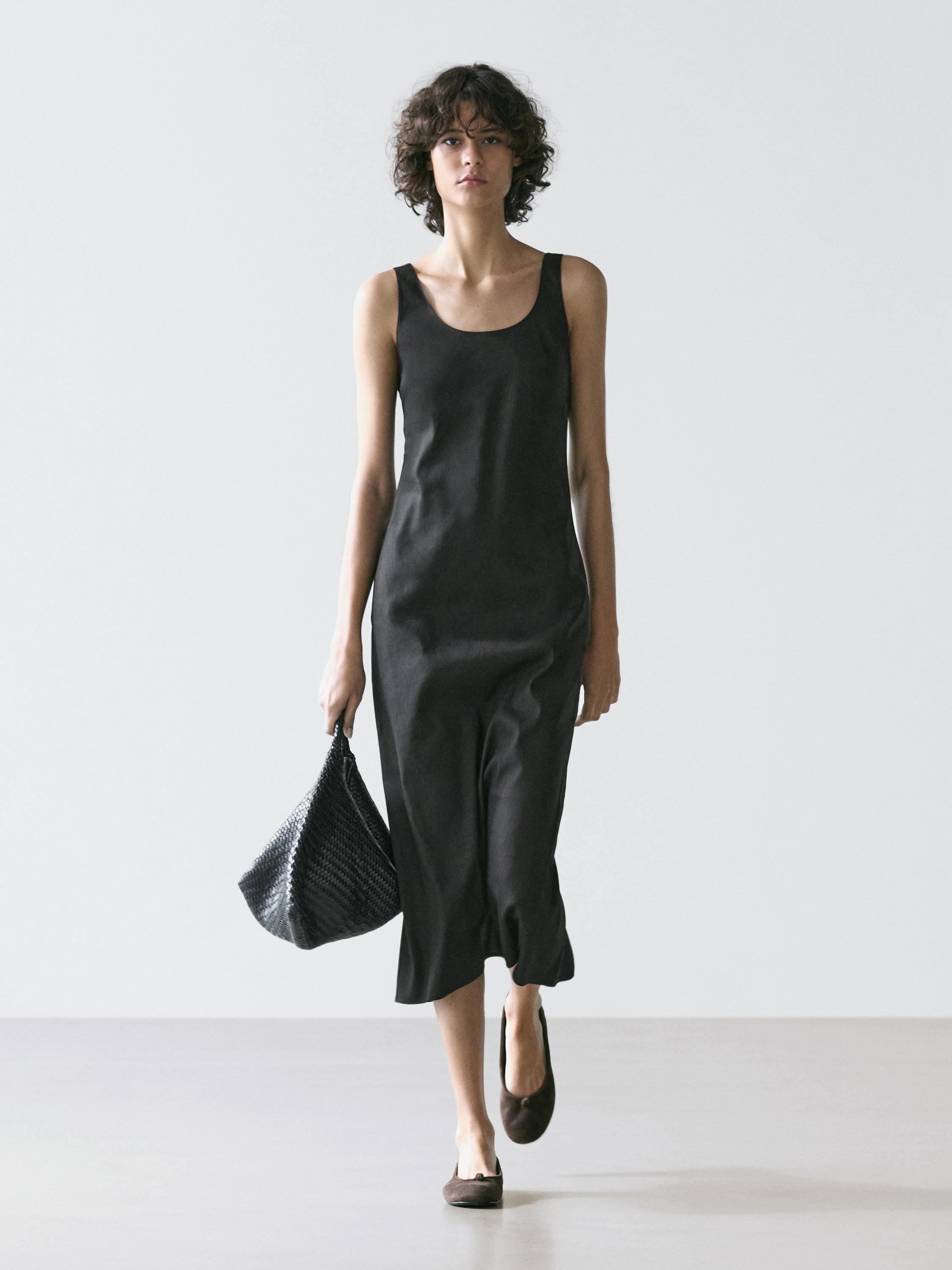 Vestido midi fluido escote redondo