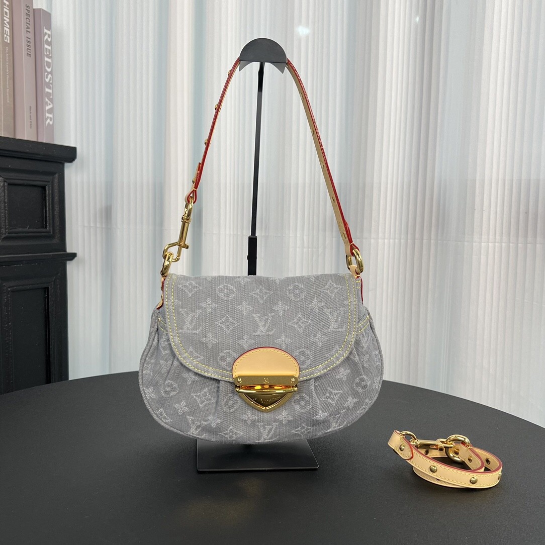 LV Shoulder bag Size：27x18x3cm