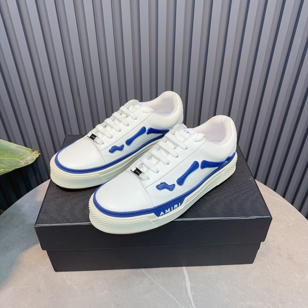 AMRI Sneakers