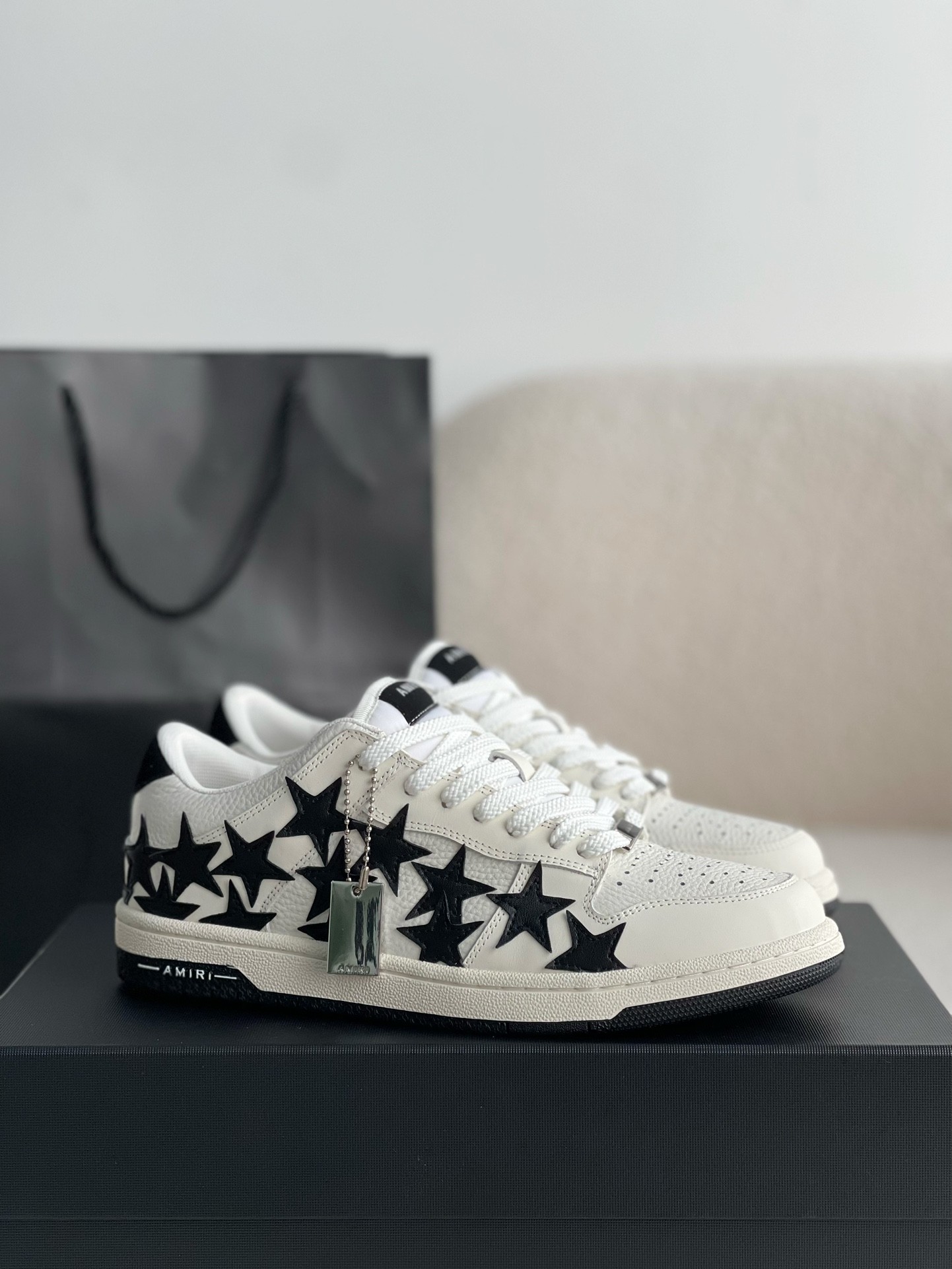 AMRI Sneakers