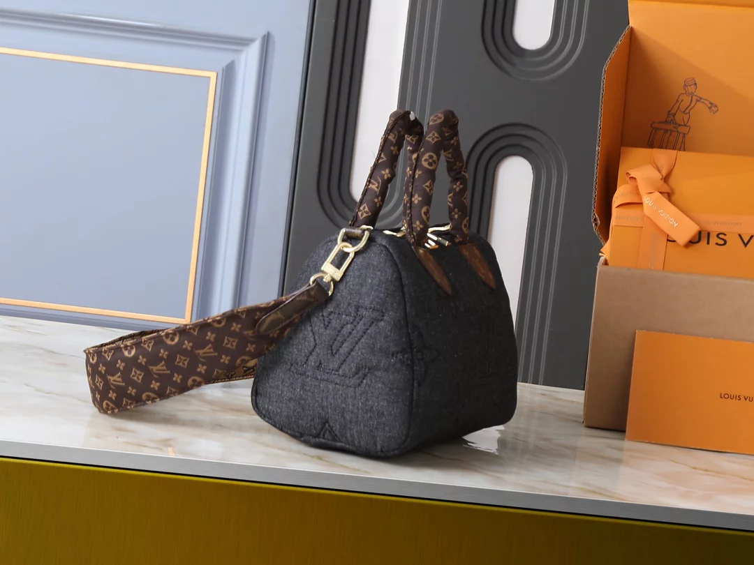 Genuine leather Long straps Size 9.8″x7.5″x5.9″ Handle Handbag BB-921948