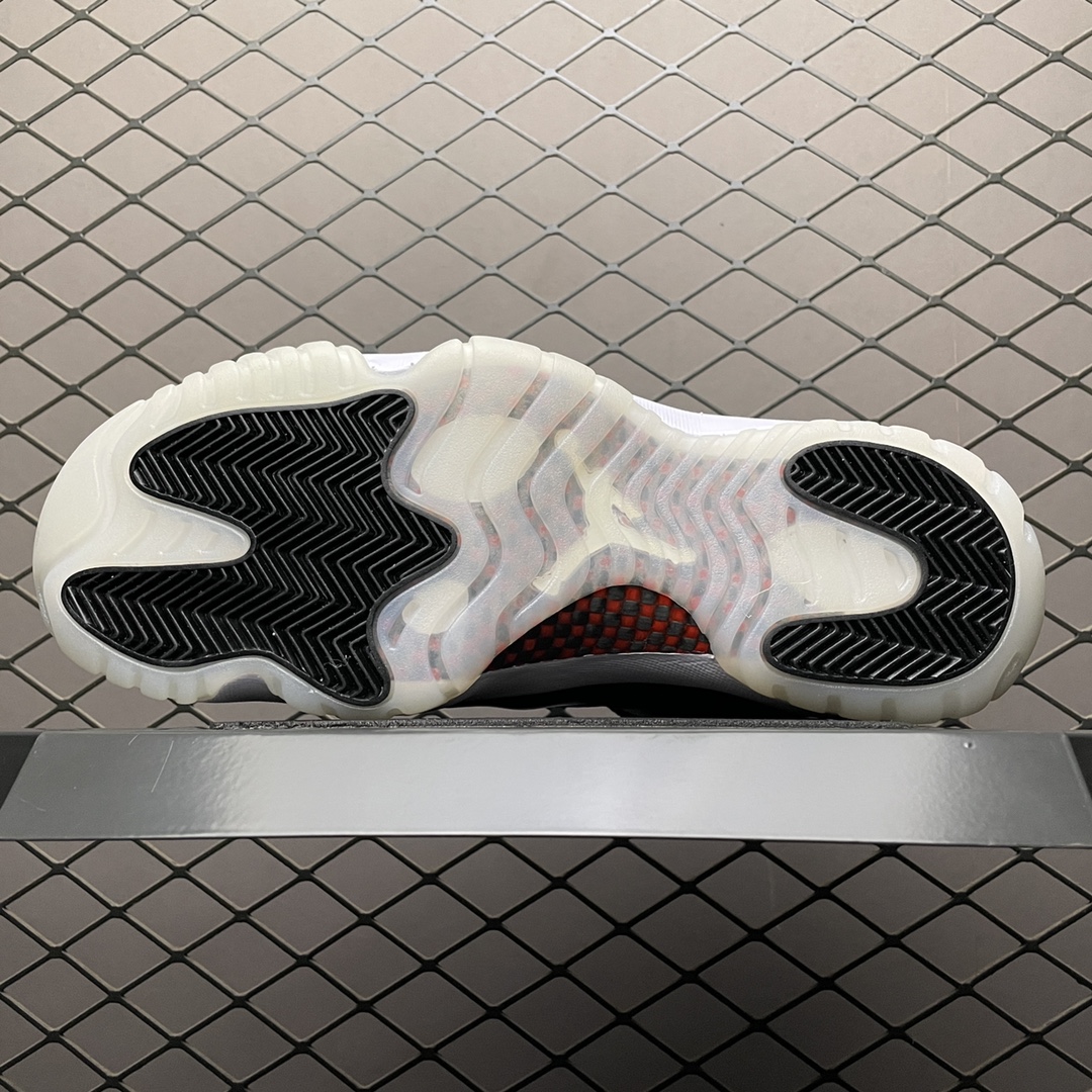JRD 11 Retro Low 72-10 AV2187-001