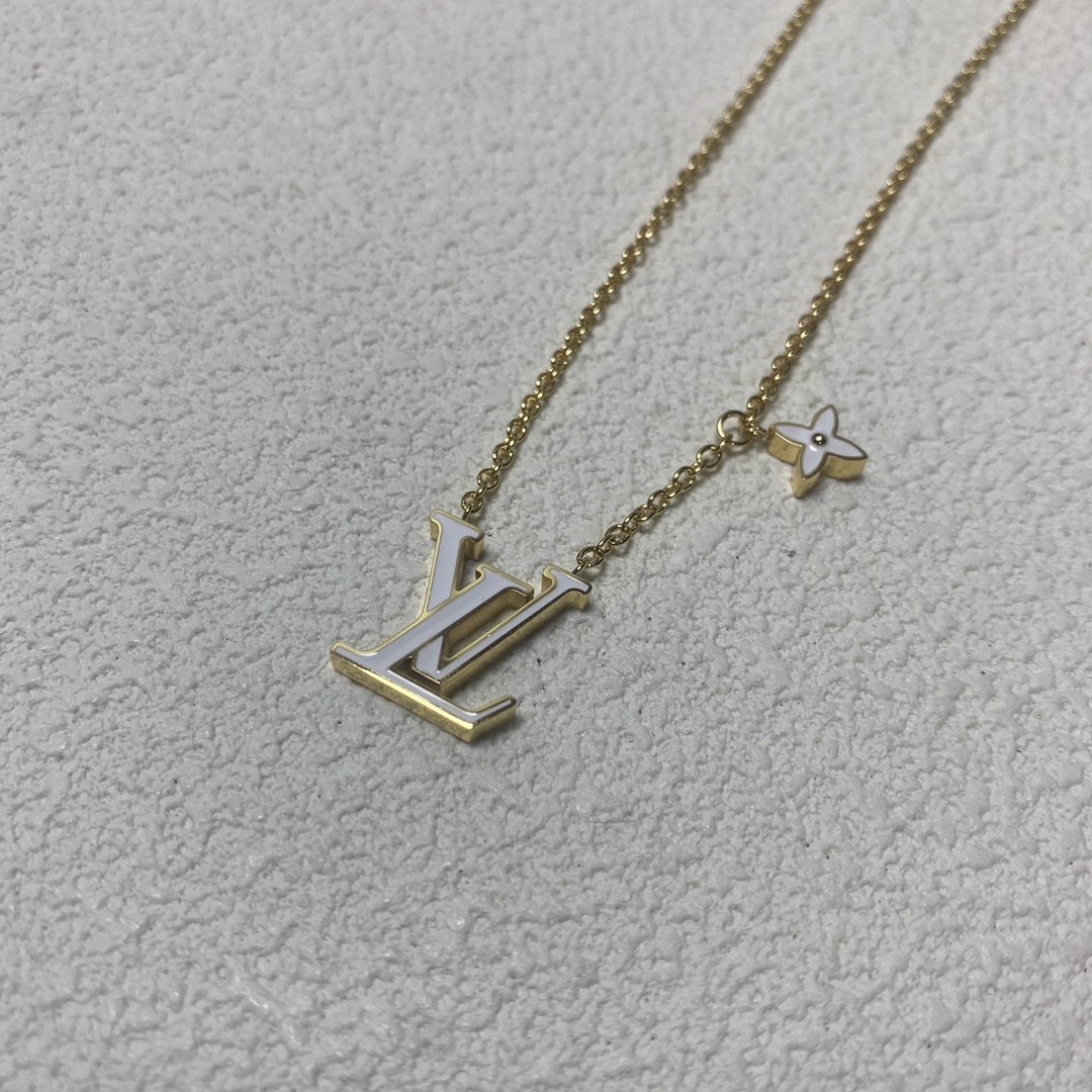 LV Necklace（Multiple colors）