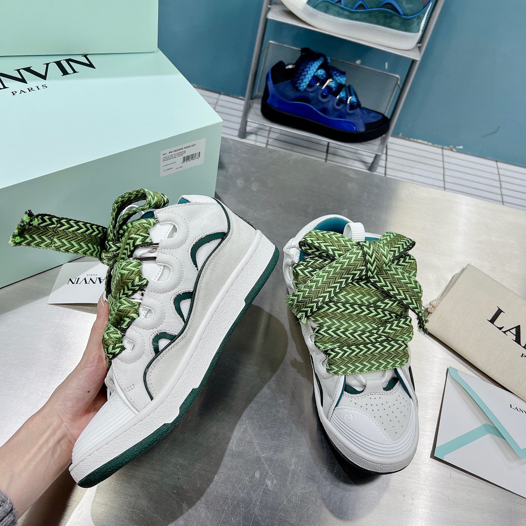 LAN Curb Sneaker 12