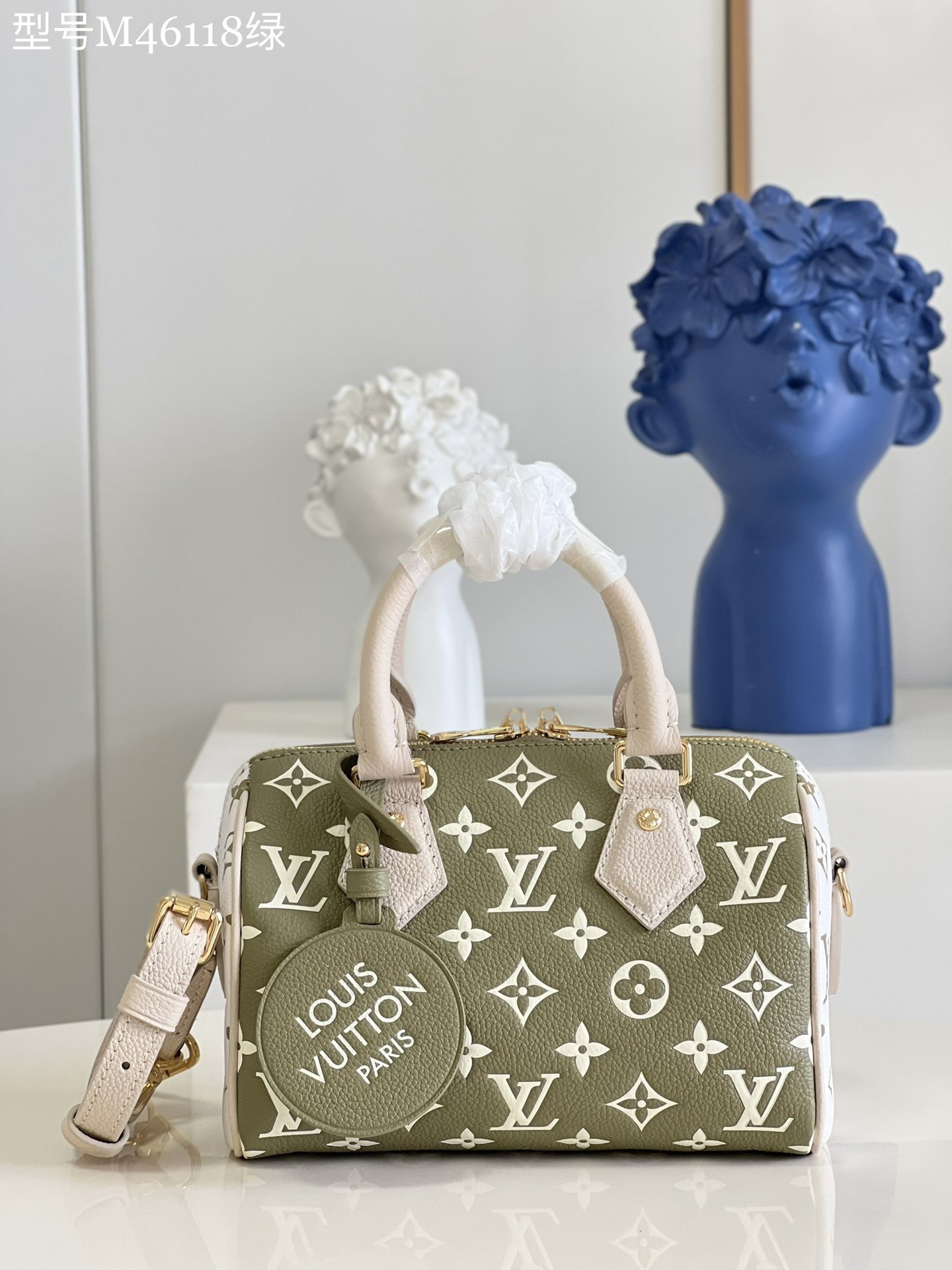 LV Speedy Bandoulière 20 M46118 Size：20.5x13.5x12cm