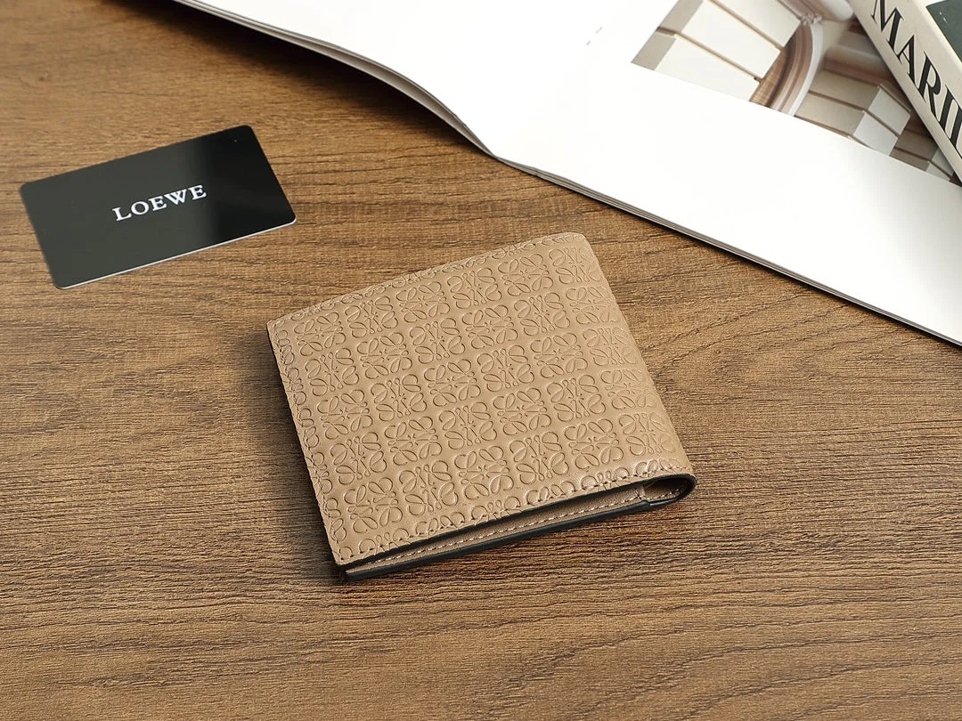 [Loewe] Stylish mini wallet with customs duties and shipping included. Limited time offer today only.