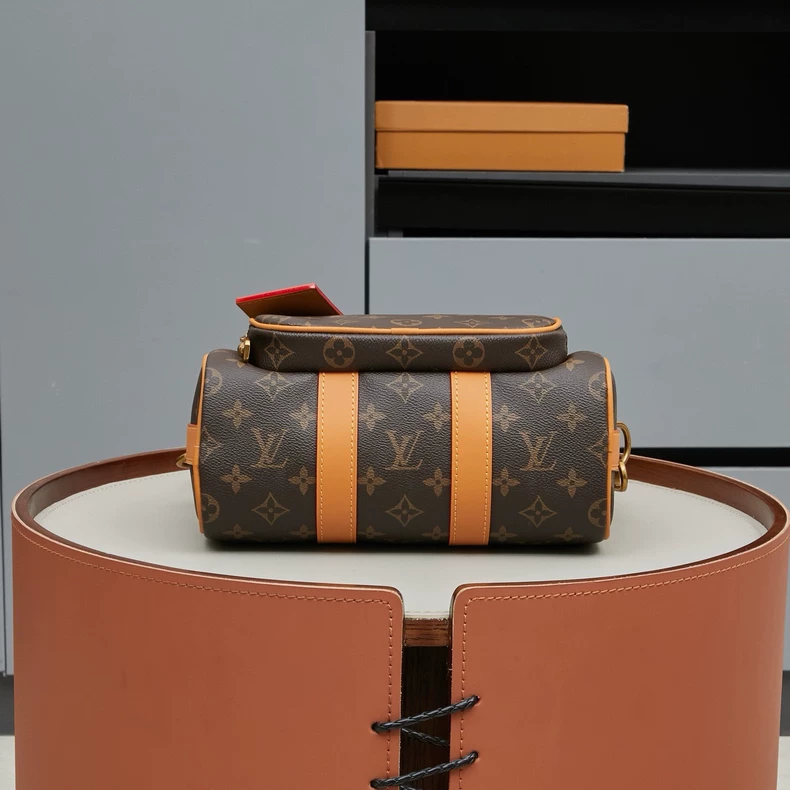 LOUIS VUITTON M14981 Keepall 25 Cargo