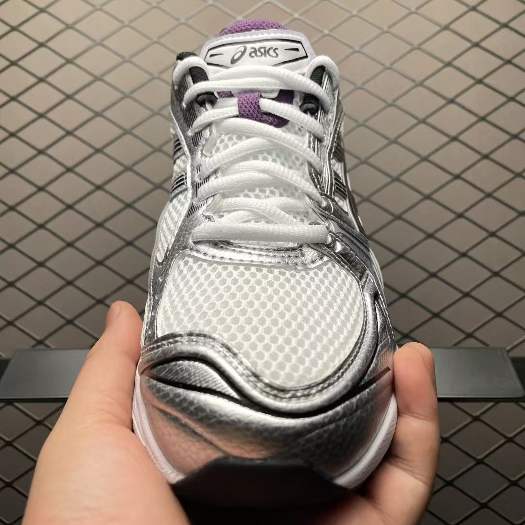 ASS Sneakers