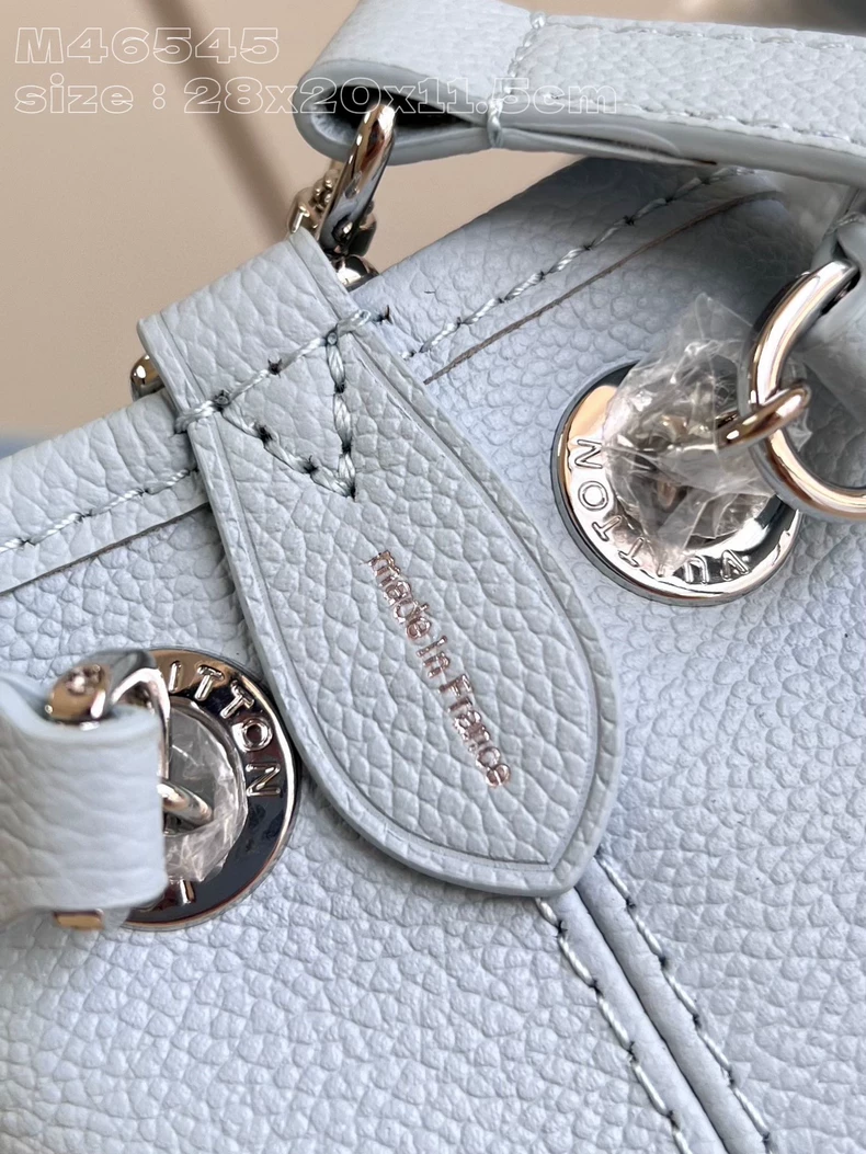 LOUIS VUITTON M11187 LV Bundle