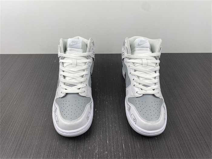 NK SB Dunk High CZ8149-101