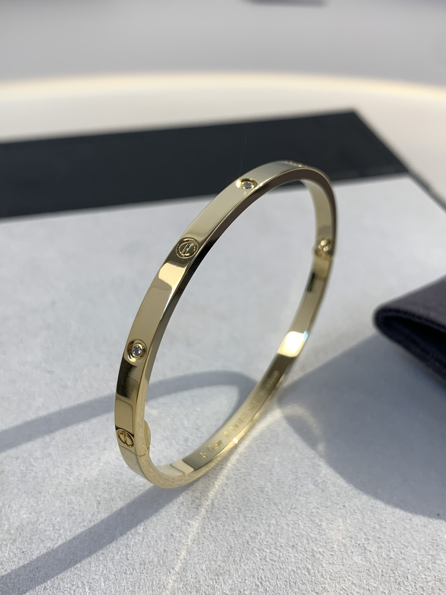 Carti LOVE Bracelets 6 Diamonds（Multiple colors）