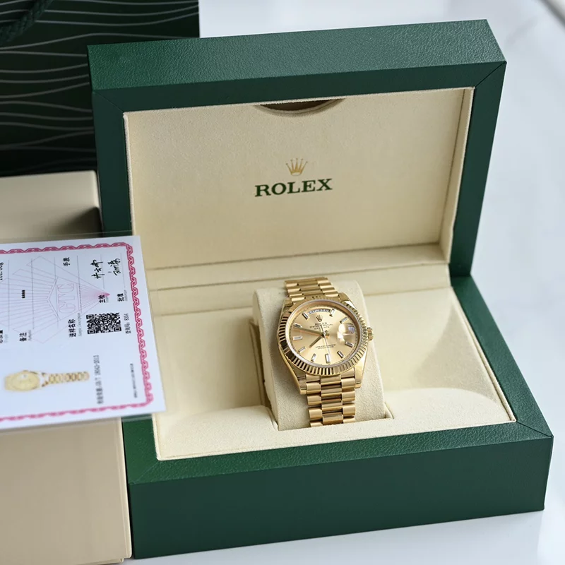 Classical Mechanical Watch WB-7180064