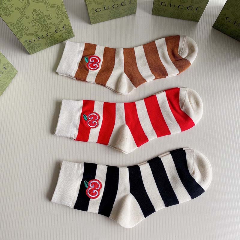 Set of 3 Pairs of Cotton Anti-bacterial Crew Socks WZ-924000161