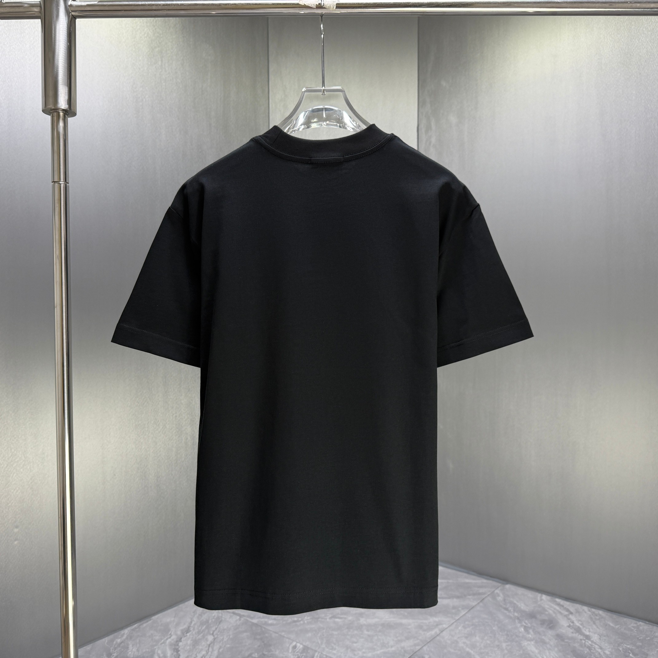 GUC T-SHIRT