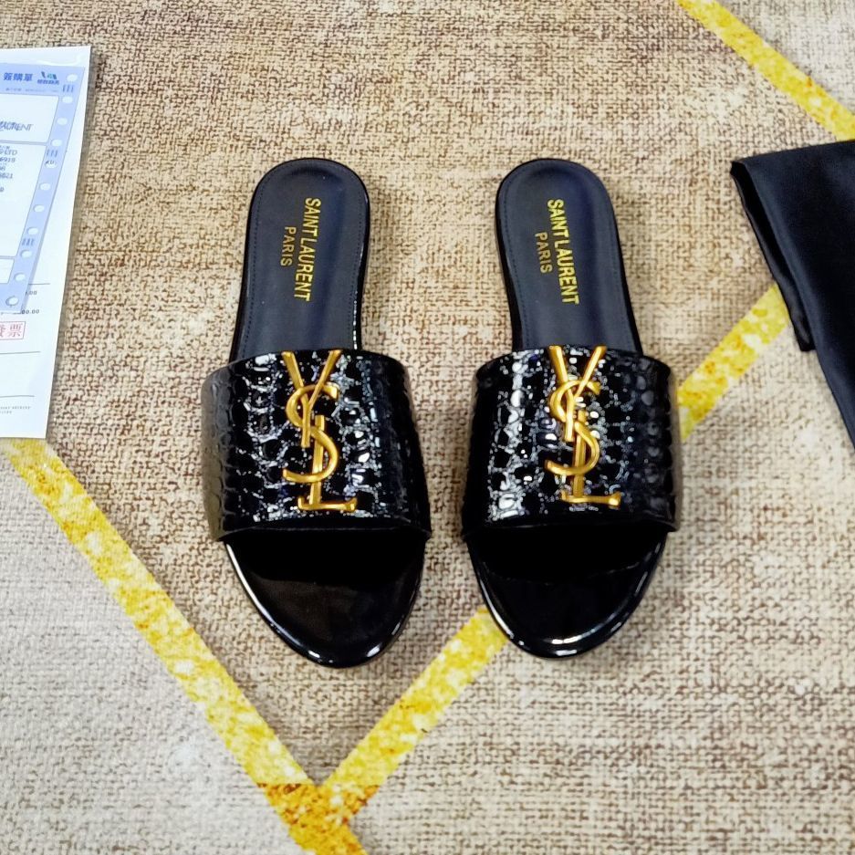 Classic Gold Signature Flat Slippers LX-872029