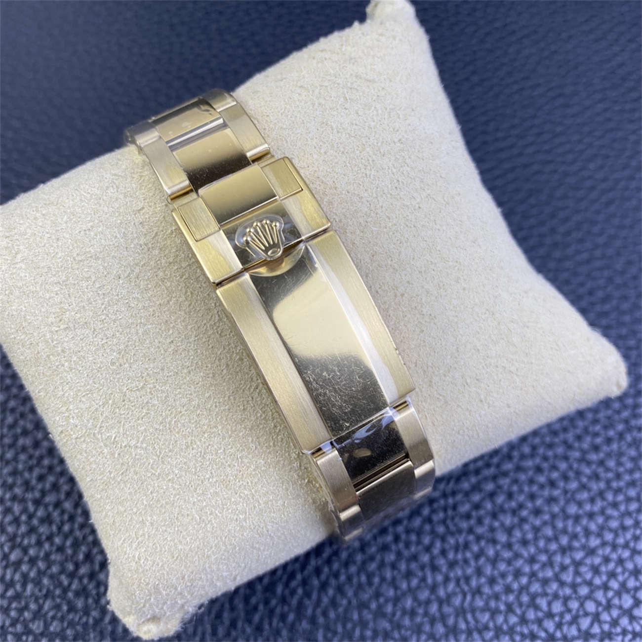Rolex Daytona Green Dial Replica – Clean Factory Yellow Gold 4130 Edition