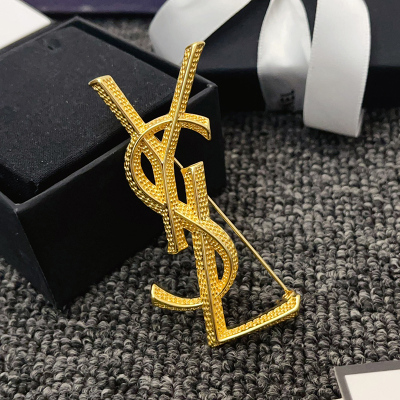 Golden Brooch QTXZ-9110131