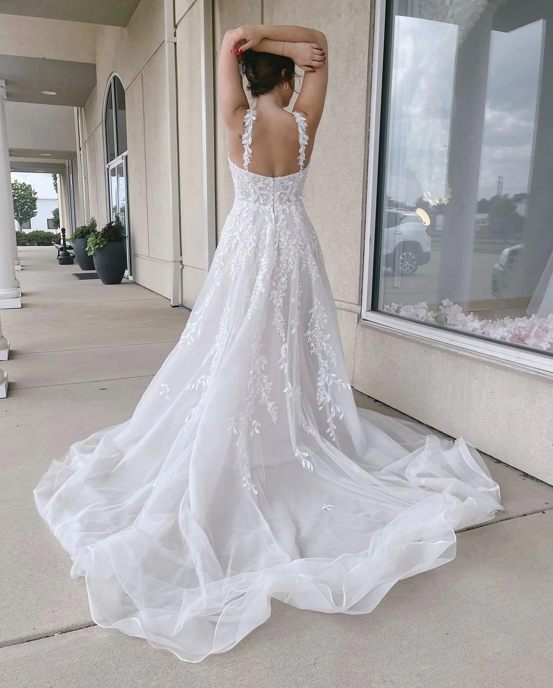 Charming A Line Sweetheart Tulle Wedding Dress with Appliques