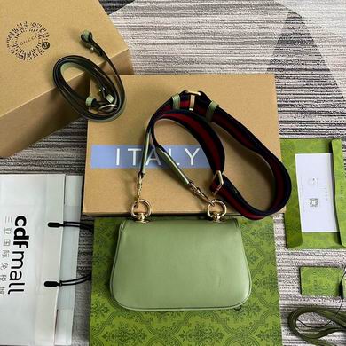 GUC Shoulder bag 22x13x5.5cm