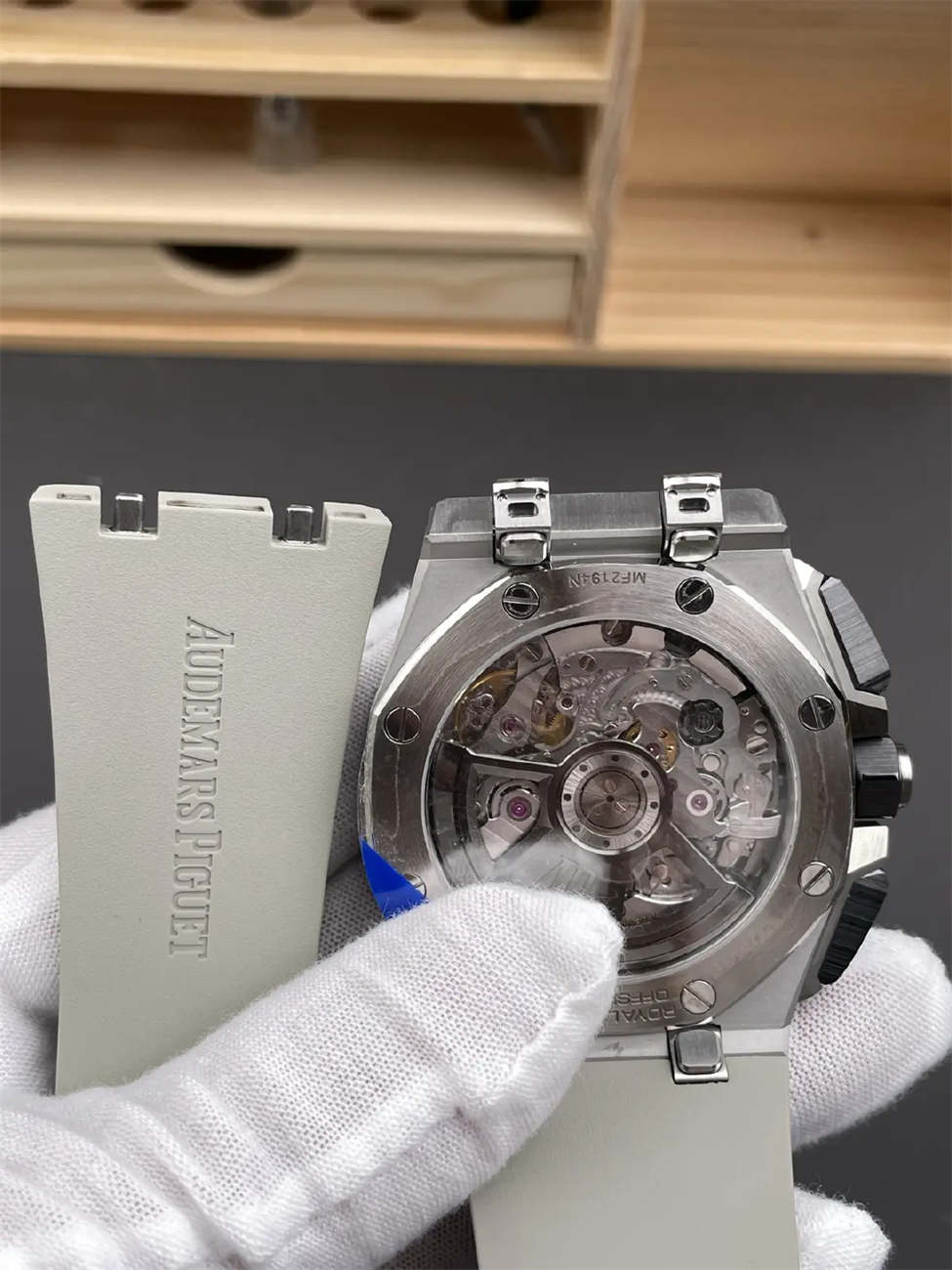Audemars Piguet Royal Oak Replica – Precision Craftsmanship and Iconic Design