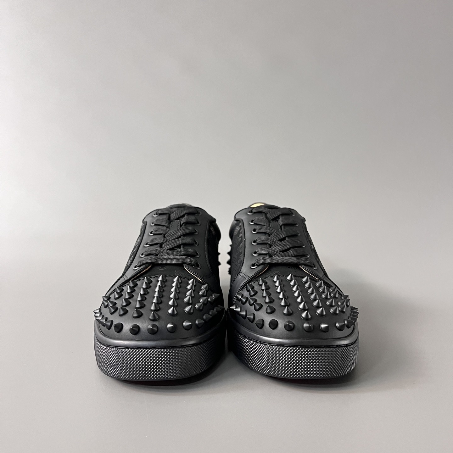 C X L Shoes
