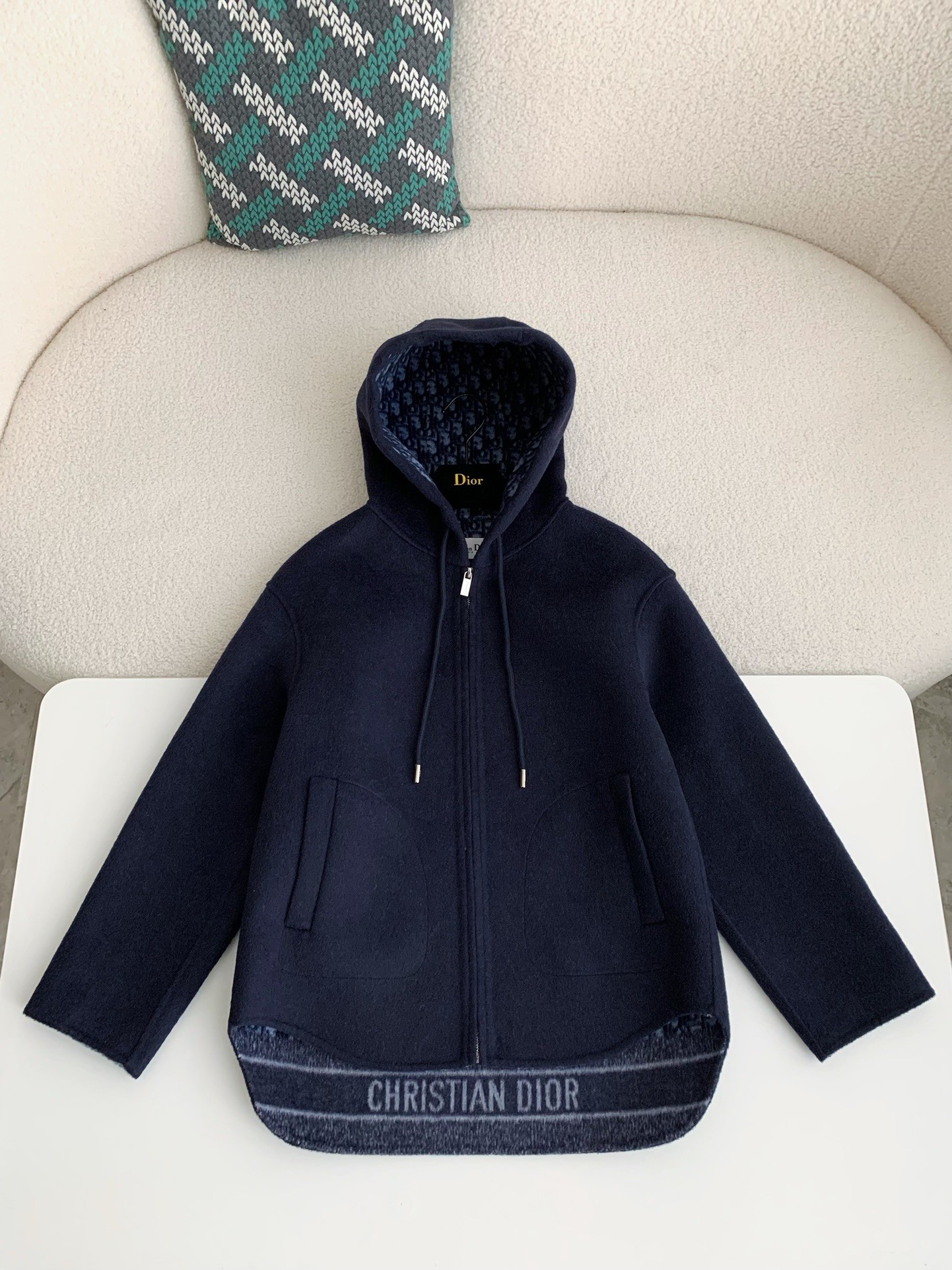 DR Hat zipper jacket，Material: 99% Wool   1% Mulberry Silk