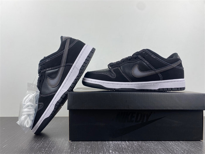 FD6923-001 NK Dunk Low Airbrush Swoosh Black