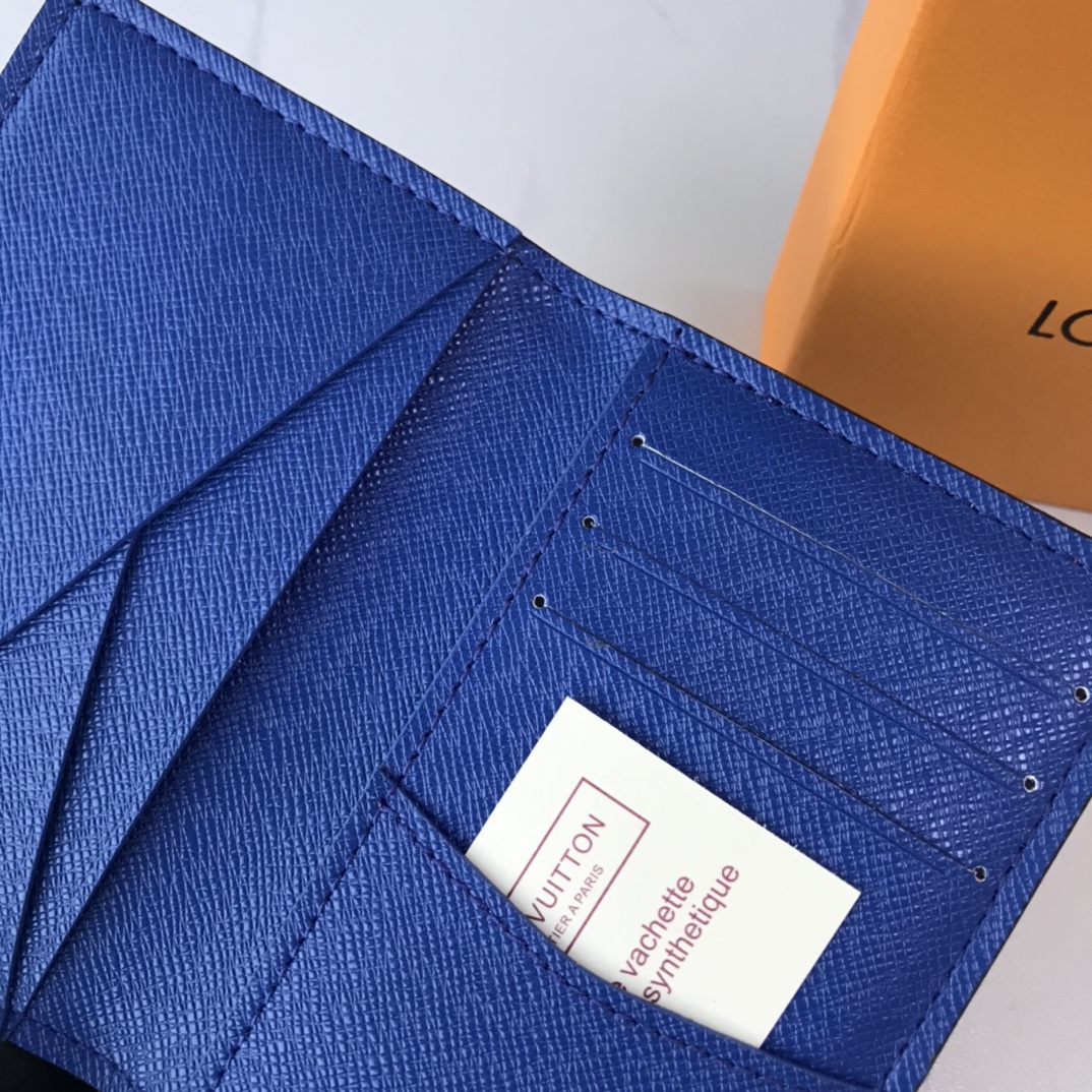 3 colors cardholder 3.1″x4.3″x0.4″ BB-91800099