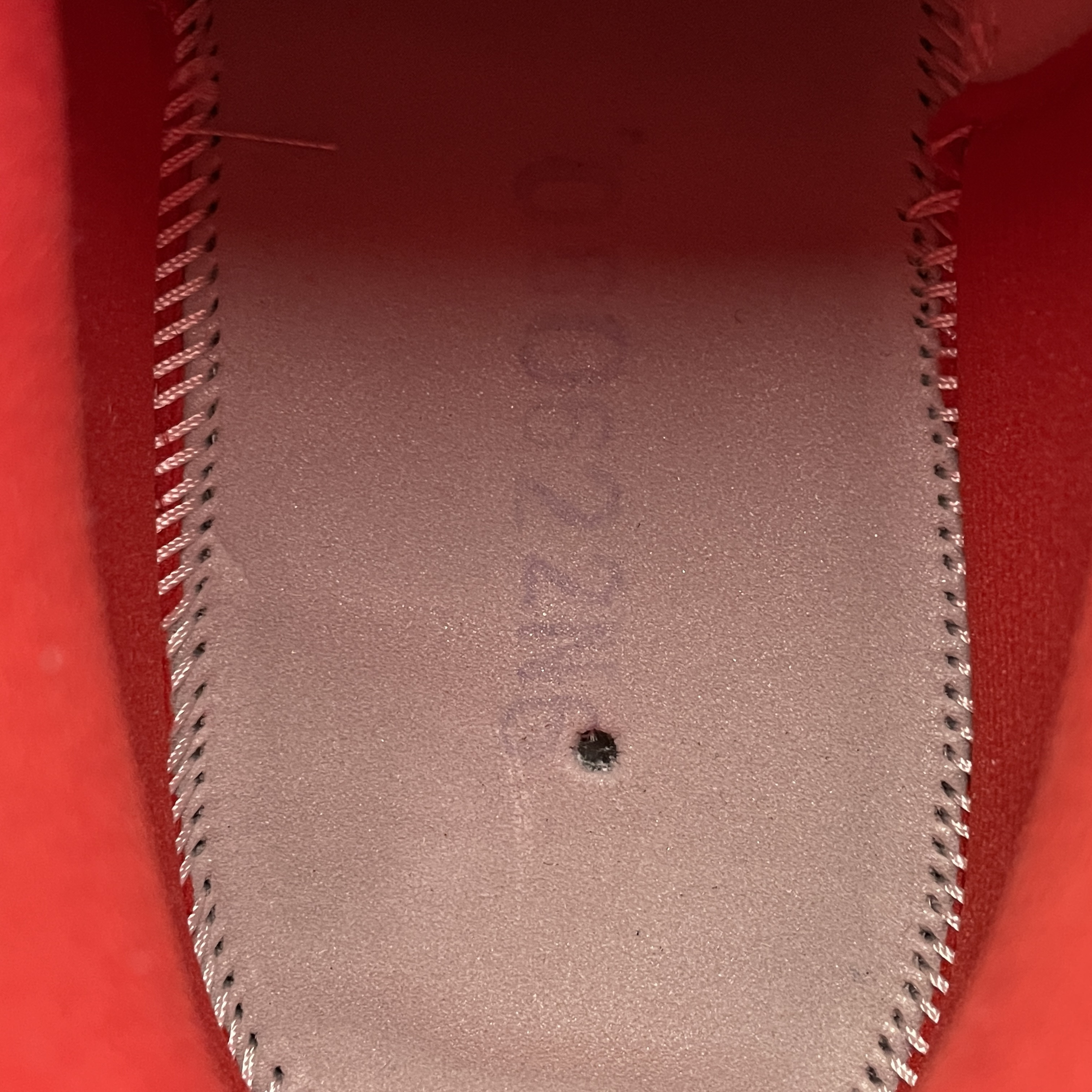JRD 11  Retro Cherry  CT8012-116