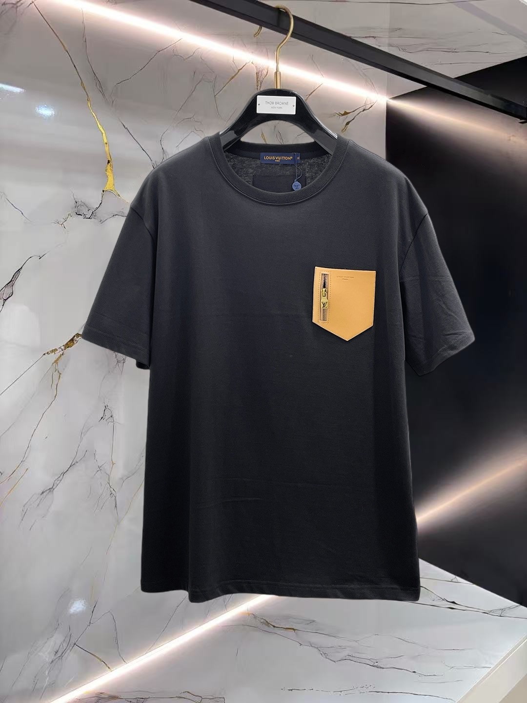 LV T-shirt