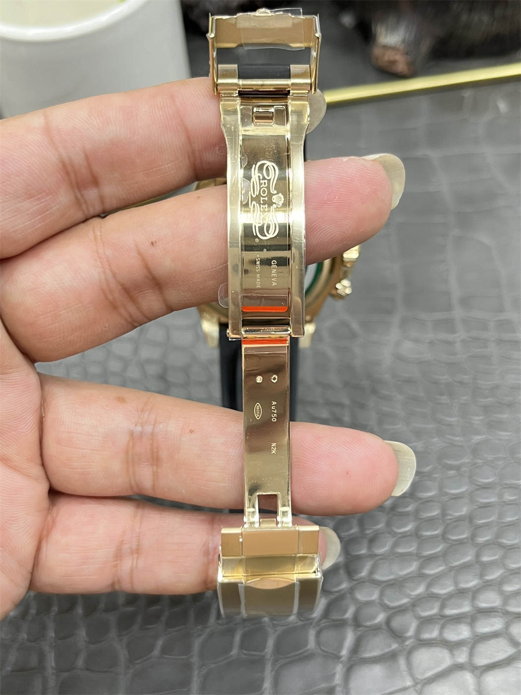 Rolex Daytona 126518LN Replica – Yellow Gold Oysterflex Chronograph