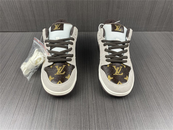 NK SB Dunk Low Loon bQ6817 020