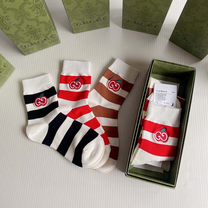 Set of 3 Pairs of Cotton Anti-bacterial Crew Socks WZ-924000161