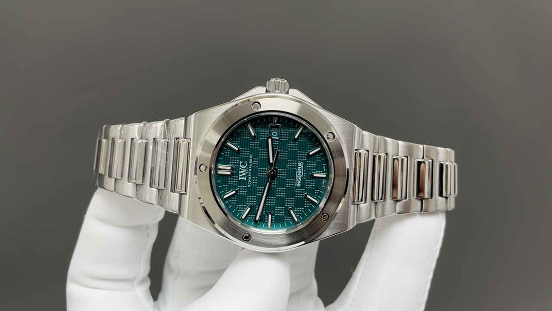 V7 IWC Ingenieur Clone – Premium 40mm Aqua Dial Replica with Full Steel Construction