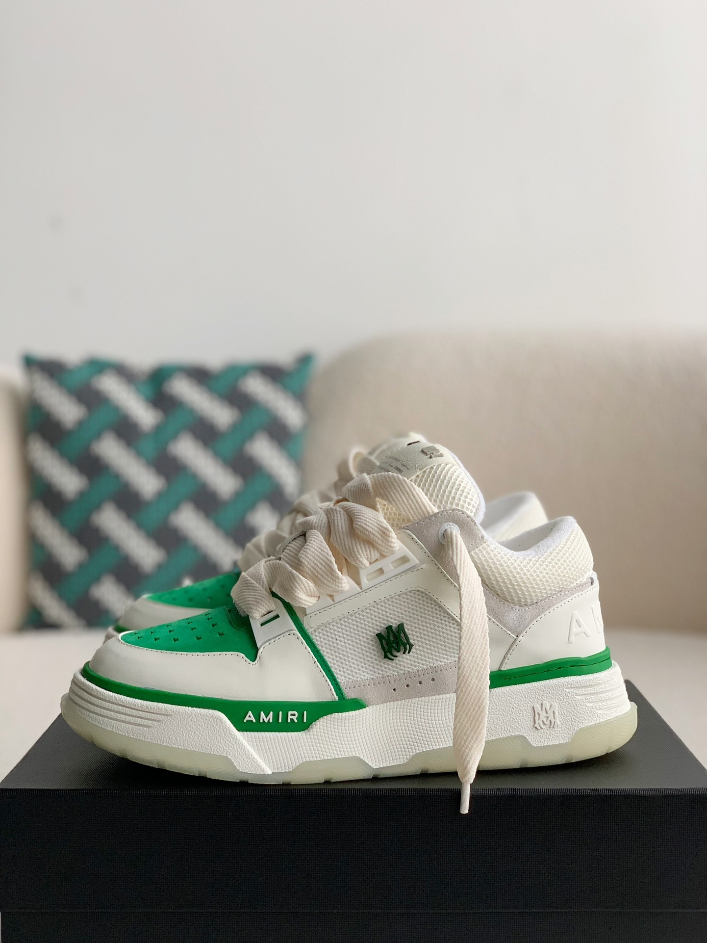 AMRI Sneakers