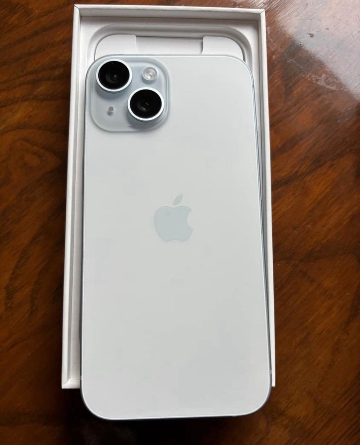 iPhone 15 8E56
