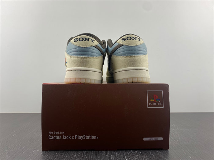 NK Dunk LowTravis Scott x Playstation CU1726-800