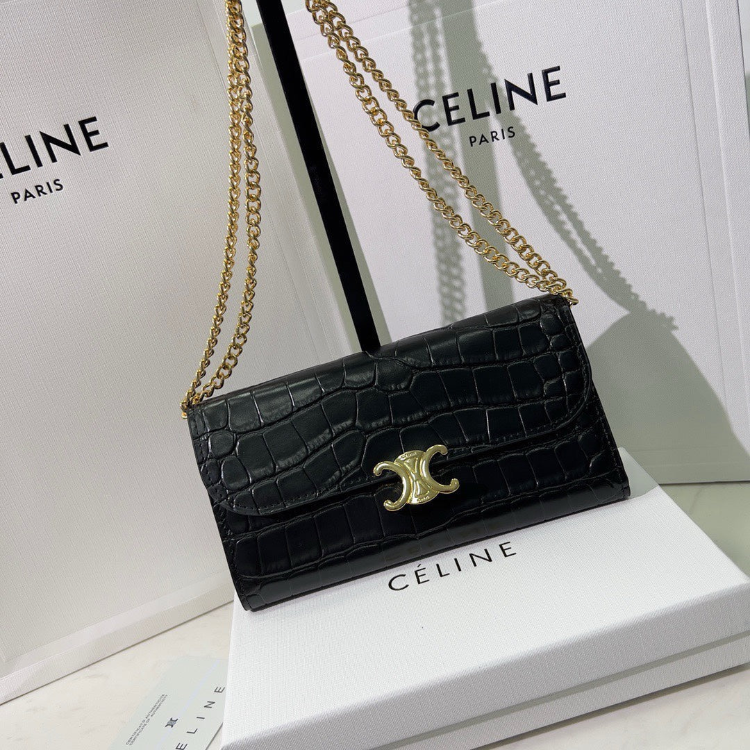 [Celine] Simple and elegant! A piece you'll want to use every day.