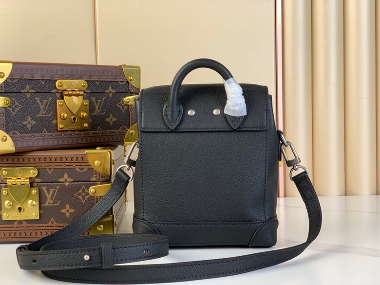 LV  Messenger Bags