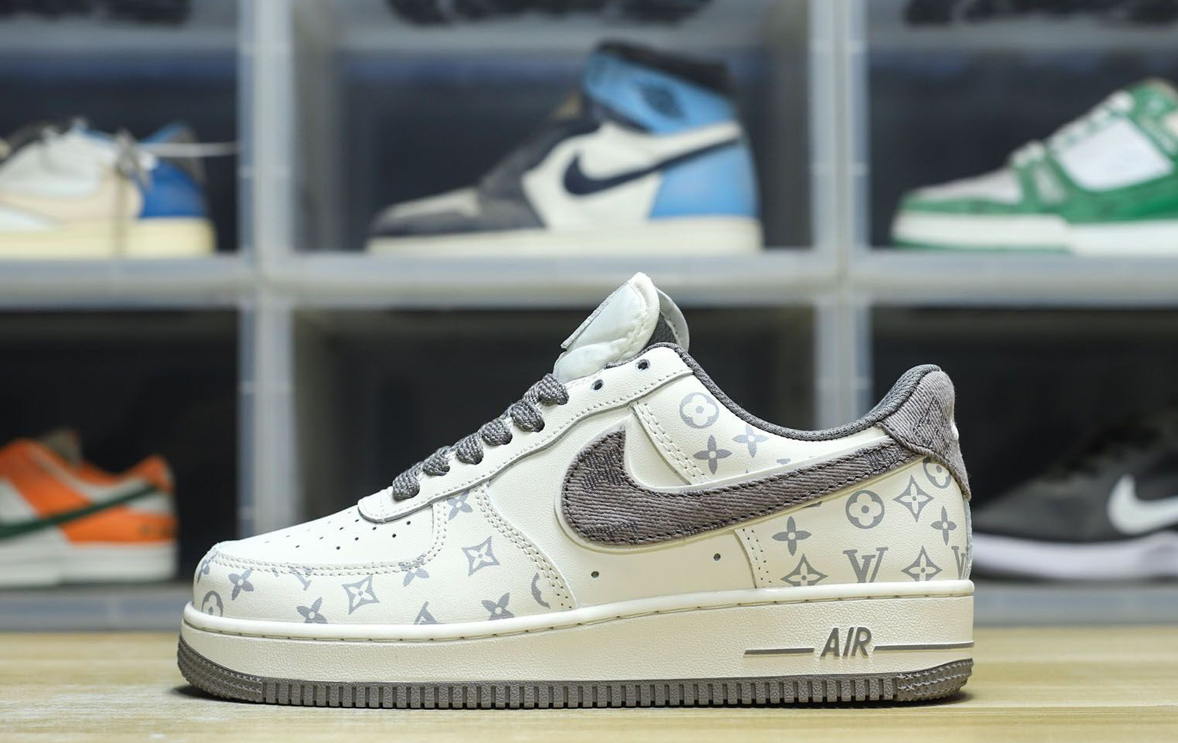 Luxury Monogram Denim Grey AF1 Sneaker NNL24112041